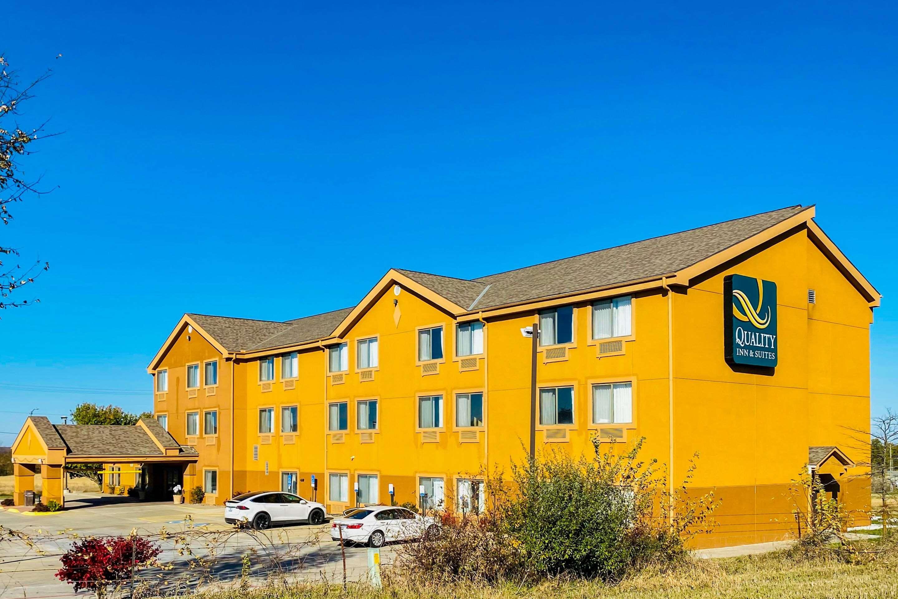 Quality Inn & Suites Bethany Exterior foto