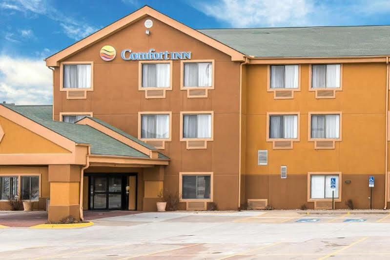 Quality Inn & Suites Bethany Exterior foto